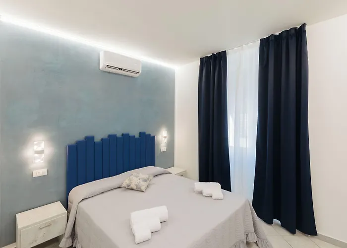 Elena Affittacamere 3*