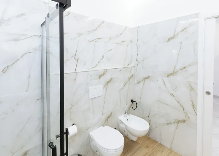 Elena Affittacamere 3*